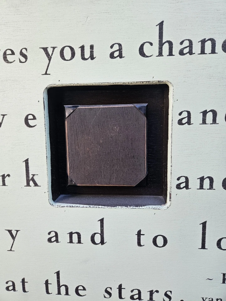 Marco de caja de fotos Sugarboo Designs-"Alégrate de la vida..." 20" X 20" color verde claro Foto 4 de 4