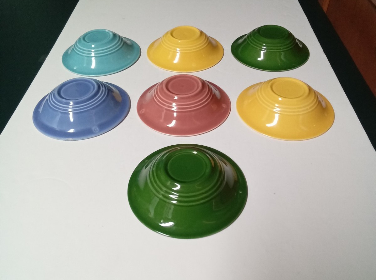 Harlequin Vintage Homer Laughlin 5-3/4" Fruit Berry Dessert Bowls Set of 7