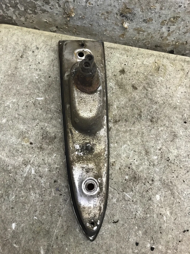 Luz de señalización lateral izquierda Buick Lesabre 65 Foto 2 de 2