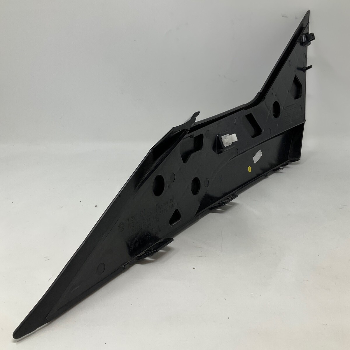BMW I3 2012-2018 Right A Pillar Trim 51137453548 7290174 204094-10 