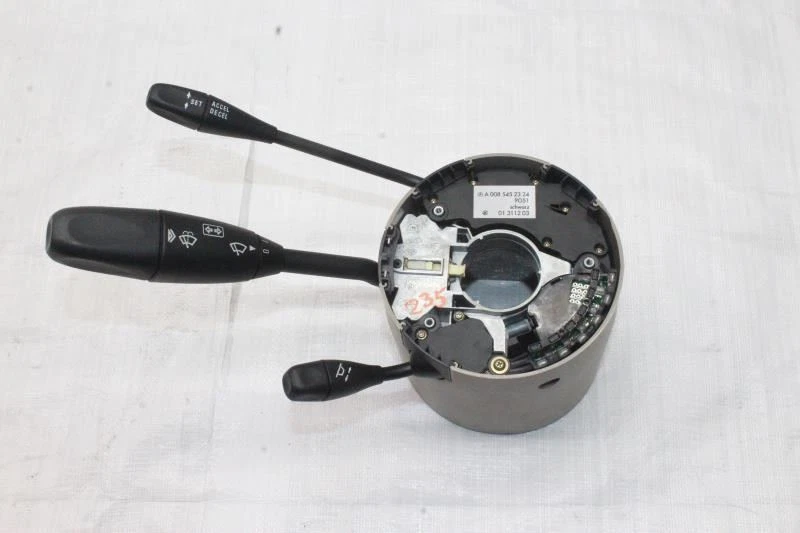 2005 MERCEDES SL500 R230 ROADSTER #235 TURN SWITCH - Image 2 of 4