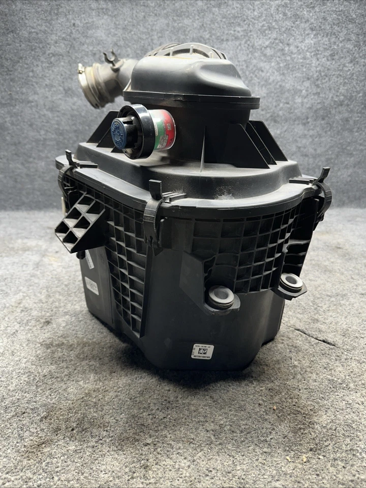 Used Air Cleaner 2017-2019 Ford F-250 F-350 Super Duty 6.7L Diesel HC34-9600-AJ - Image 3 of 4