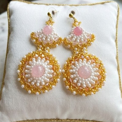 Elegante handgefertigte Boho Chic Ohrringe mit Rosenquarz Edelsteinen Made In Italy