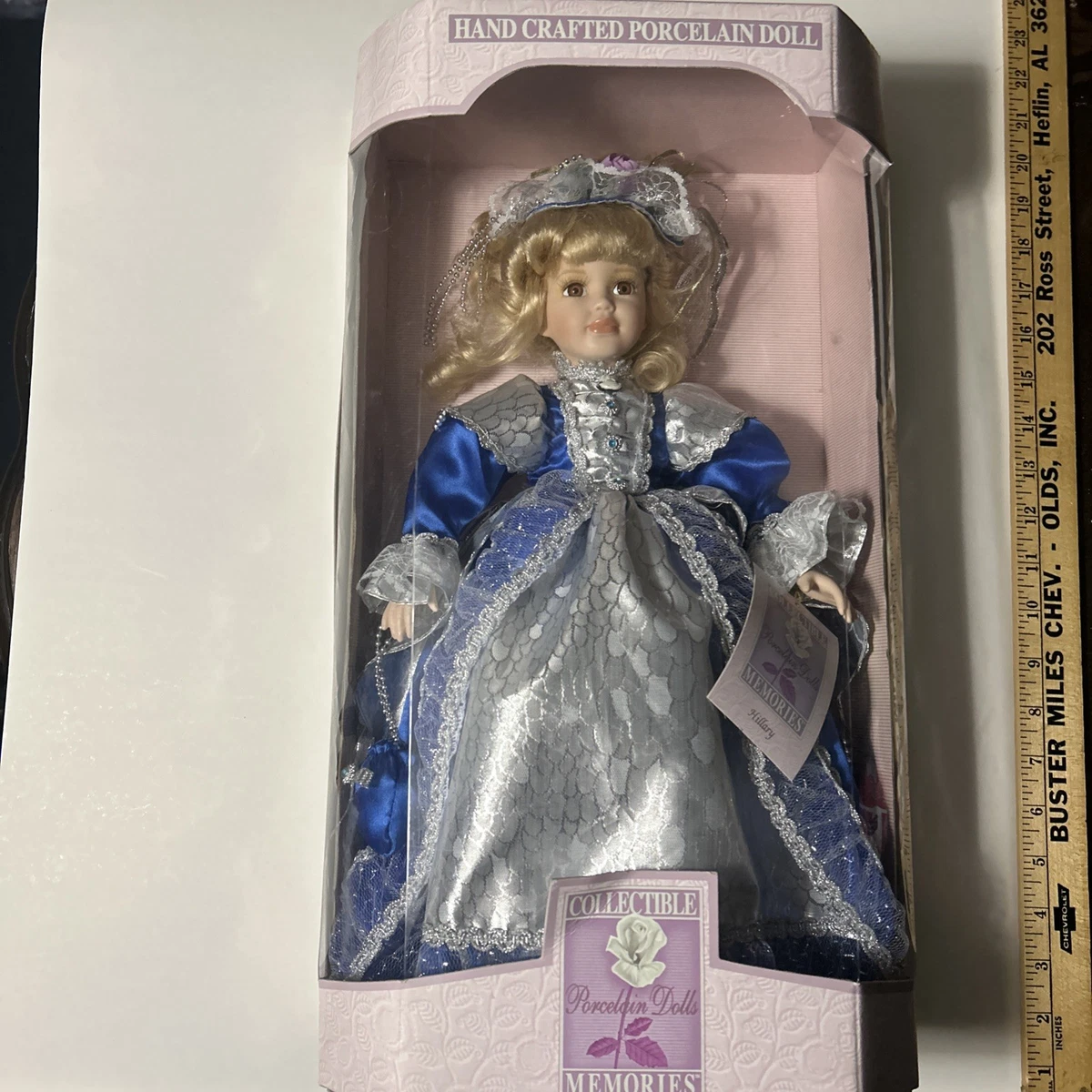 Collectible Memories Porcelain Dolls & Doll Playsets without