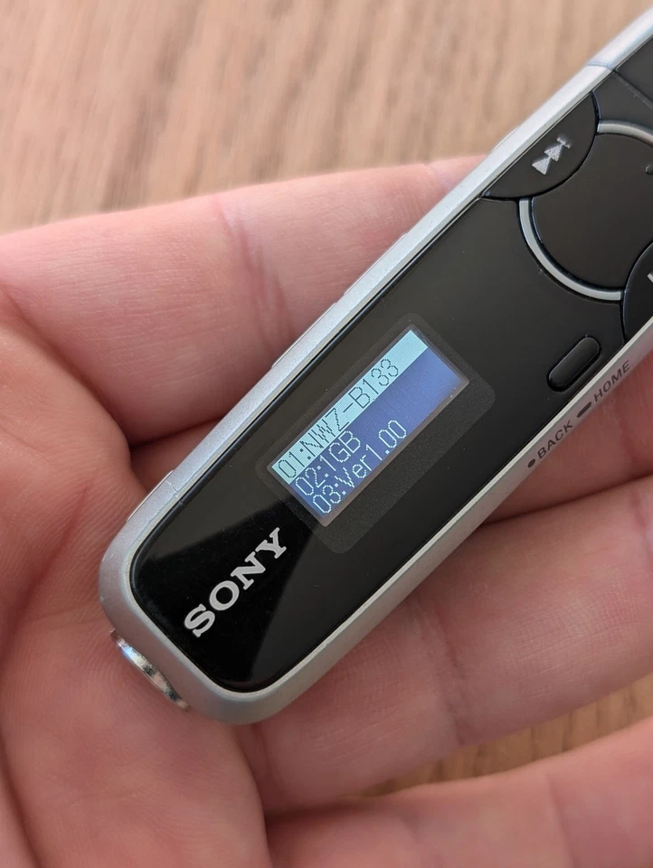 Reproductor de MP3 Sony NWZ-B133 - 1 GB - Grabación de voz - ¡Perfecto! - Imagen 4 de 4