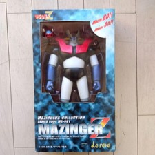 With translation Mazinger Z figure made by Le Reve