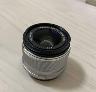OLYMPUS M.ZUIKO DIGITAL 25mm F1.8 Silver Lens Mount for Micro Four Thirds 4/3