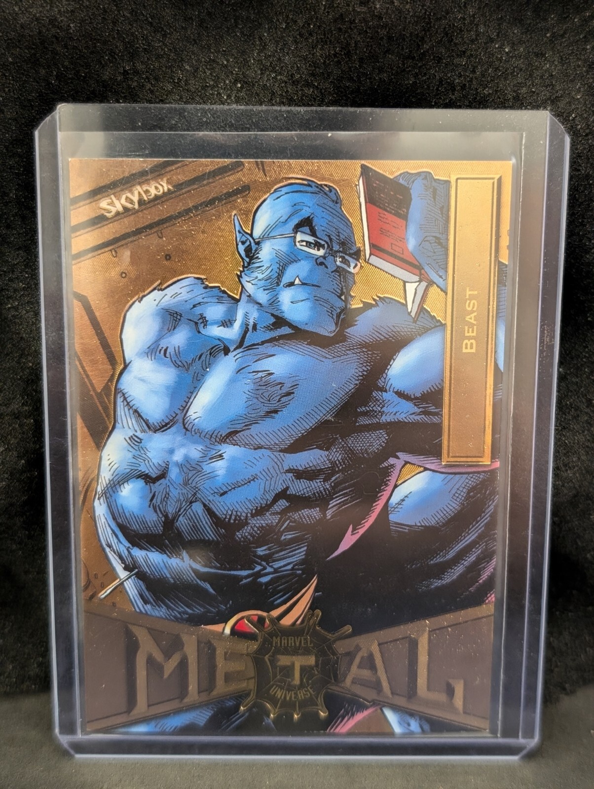 2021 SkyBox Metal Universe Marvel Spider-Man - Gold Light FX #7 Beast