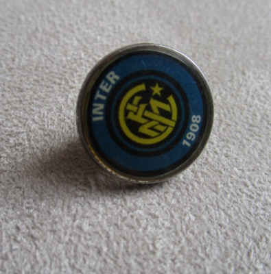 Pin's Inter Milan En Plastique - Années 70 - Occasion