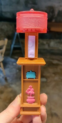 dollhouse that lights up