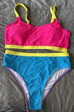 Women  s Two-Piece Swimsuit   New  