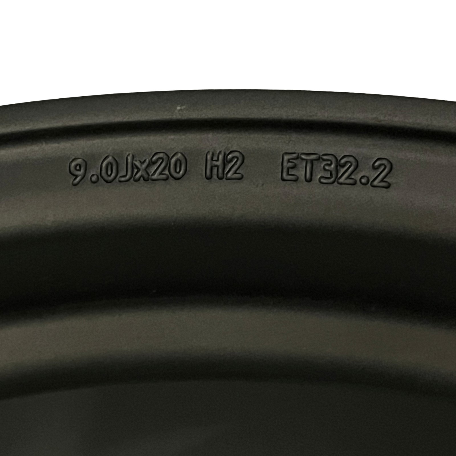 Lamborghini Aventador Front Wheel P/N 470601017AK