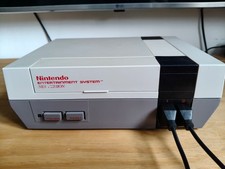 Nintendo Entertainment System Console (PAL), 2 Controllers, 3 Games, Zapper etc.