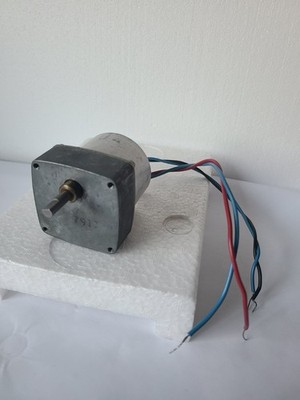 NO. AMER. PHILIPS A86709-U4 SYNCHRONOUS Motor , 120V, AC,  15-30 RPM