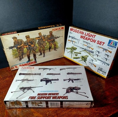 Dragon DML Model Kit 3004 U.S. Rangers 1:35 World's Elite Forces +2 Weapons Sets