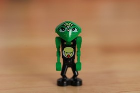 LEGO LIFE ON MARS 7317 Aero Tube Hangar - 100% complete w/ box and manual