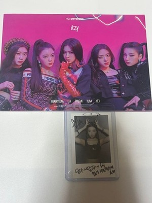 ITZY IT'Z DIFFERENT & WANT IT？ Album Trading Card