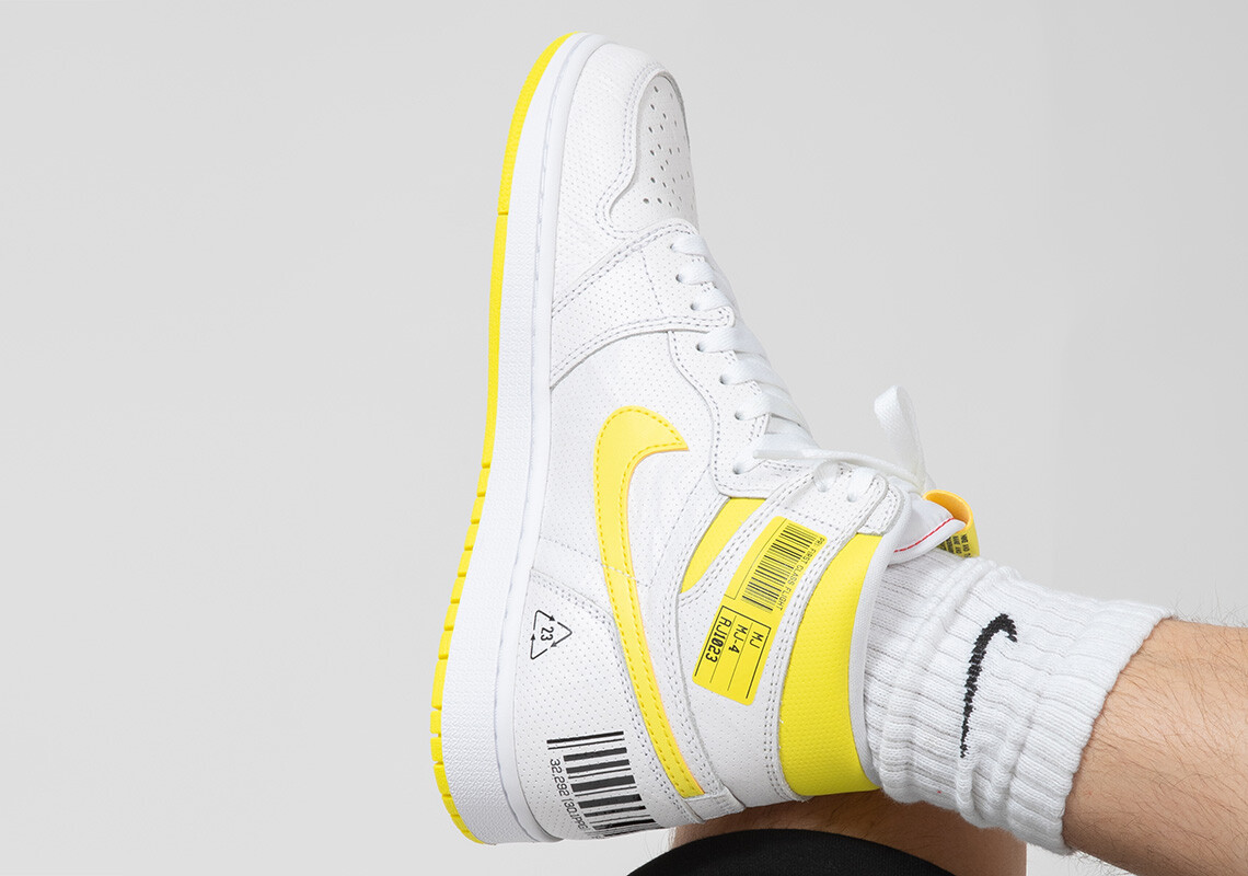 Authentic Nike Air Jordan 1 Retro High OG First Class Flight White