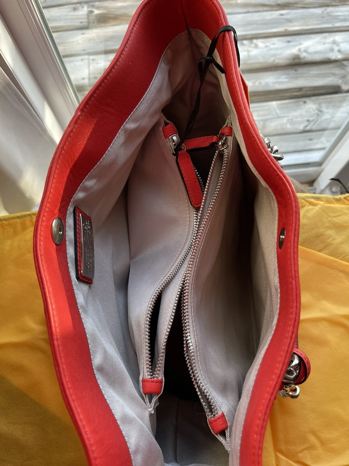 Borsa Valentino by Mario Valentino RARA Marylin pelle anguria tracolla catena nuova con etichetta