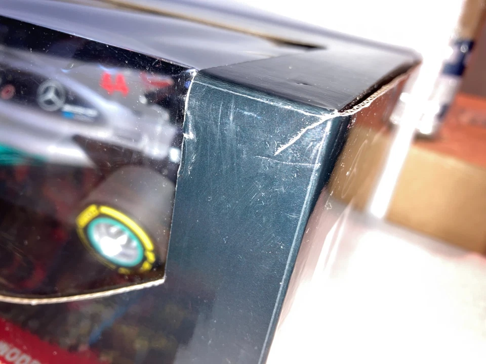 110170044 MINICHAMPS 1:18 MERCEDES PETRONAS HAMILTON SPANISH GP 2017 SHIP. WORLD - Immagine 4 di 4