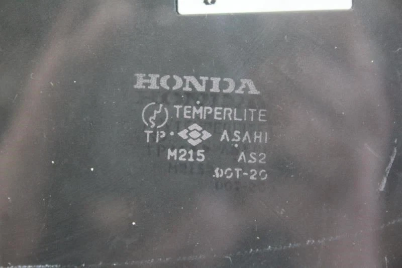 1996 ACURA INTEGRA RIGHT PASSENGER SIDE REAR DOOR GLASS WINDOW - Image 2 of 4