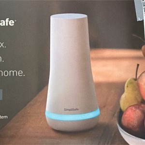 SimpliSafe The Shield 11-Piece Security System White 95dB Base/Keypad/Fob Unused