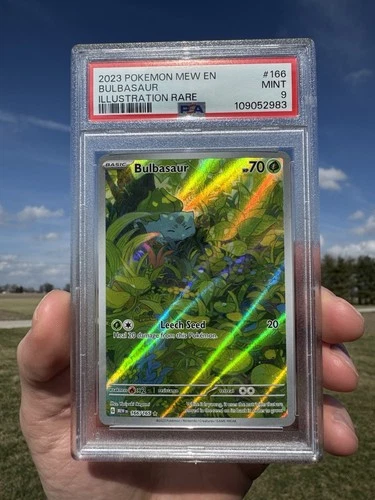 Pokémon TCG Bulbasaur Scarlet Violet-151 Illustration Rare Card 166/165 PSA 9