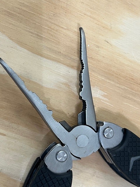 Multi-Tool Stainless Steel 12 TOOLS Hunting Black WITH Sheath — Great