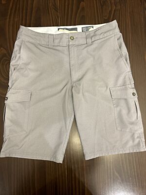 BKE Standard Fit Mens Lightweight Gray Cargo Shorts Size 33 Measures 35x11 