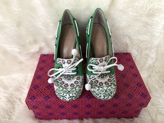tory burch loafer pump