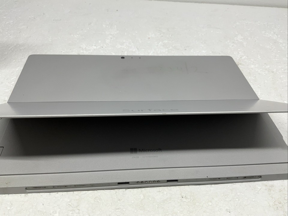 Microsoft Surface Pro 3 Model 1631 12" Tablet 256GB SSD FOR PARTS OR