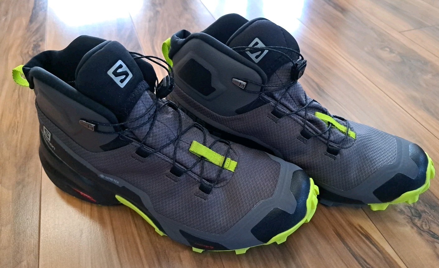 Scarpa da trekking Salomon Cross Hike Mid GTX uomo 8US Gortex ottime condizioni