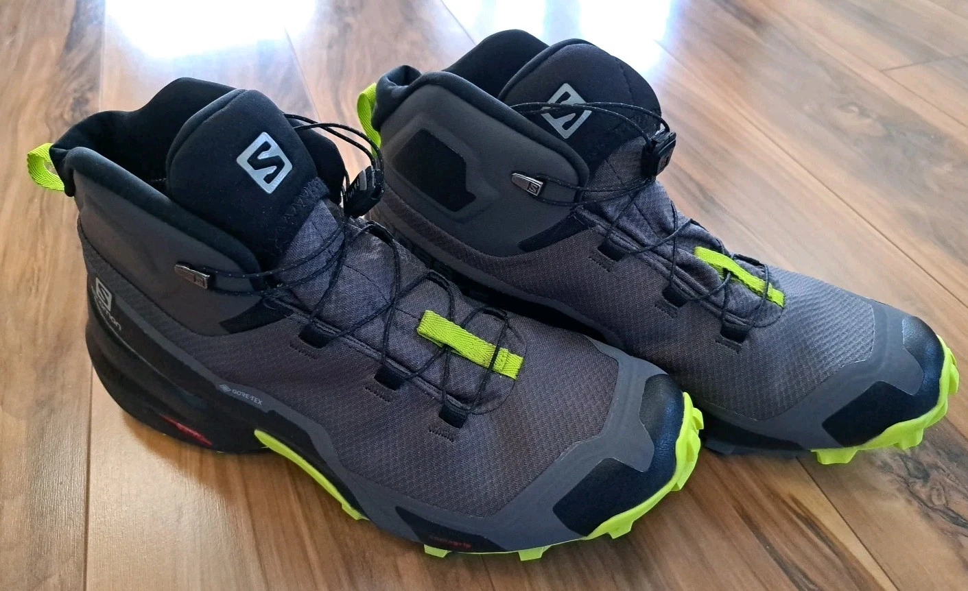 Scarpa da trekking Salomon Cross Hike Mid GTX uomo 8US Gortex ottime condizioni