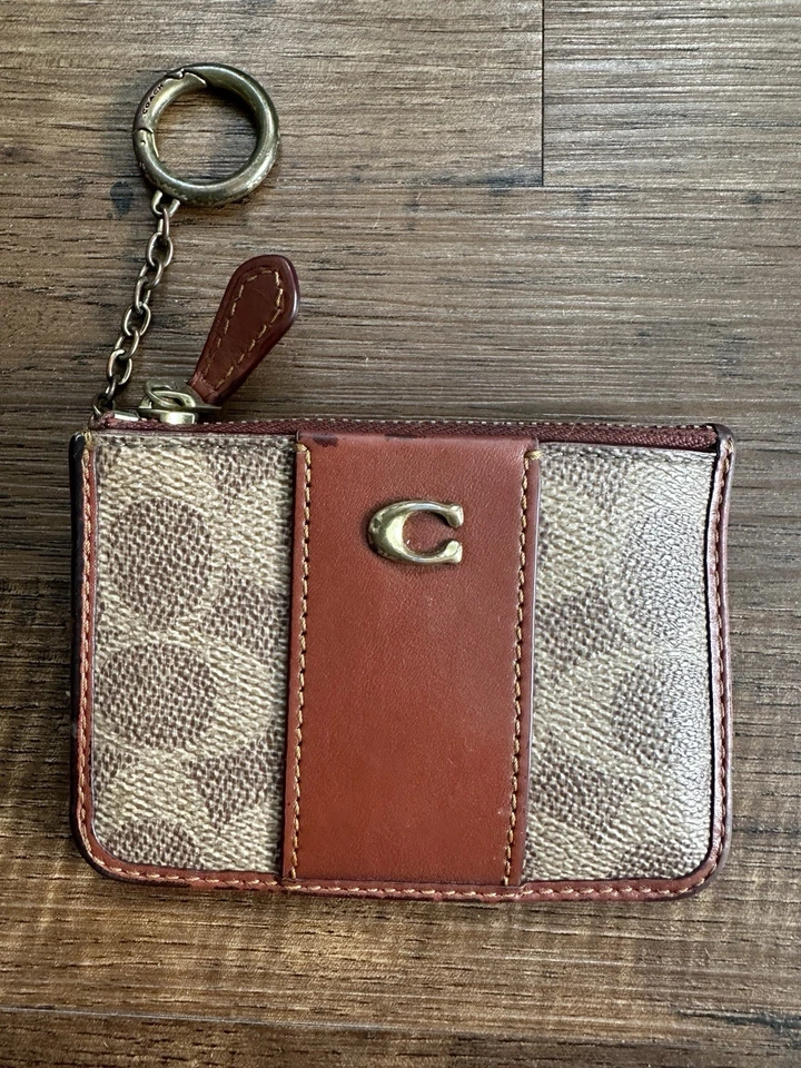 Estuche Coach Mini Skinny Id en lona exclusiva CI185-B4NQ4 Foto 2 de 4