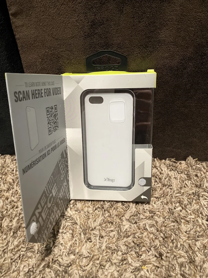 Funda ultra delgada para teléfono celular iFrogz para Apple iPhone 5, 5S y SE Foto 2 de 3