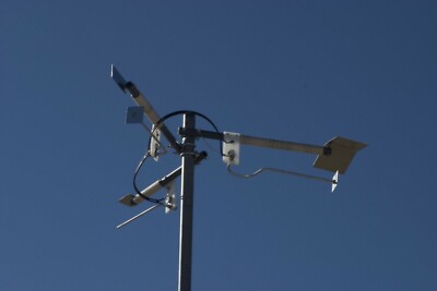 Ham Radio Antenna For 20/15/10 Electrically Equivalent to a half wave Dipole