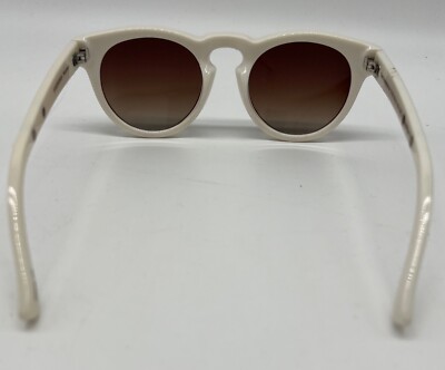 PRIVE Revaux Expressionist Polarized Sunglasses Prive Revaux The Expressionist C100 polarized white round  main image 2