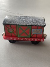 Thomas  Friends Take Along N' Play Holiday Express Box Car Die Cast Engine 2003