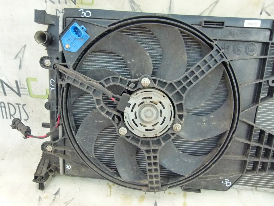 FIAT ABARTH 500 1.4 TURBO AIRE ACONDICIONADO CONDENSADOR Y VENTILADOR RADIADOR 51819060 #30 Foto 3 de 4