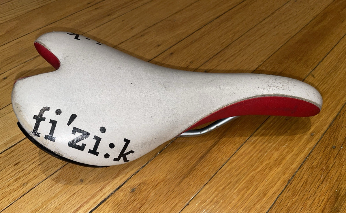 Fizik Aliante Gamma Manganese Saddle Red Fizik Aliante S Manganese