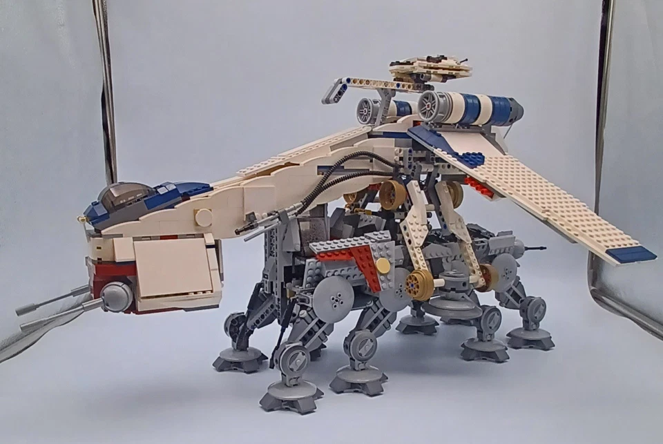Authentic LEGO Star Wars: Republic Dropship with AT-OT Walker 10195 No Figs/READ - Image 2 of 4