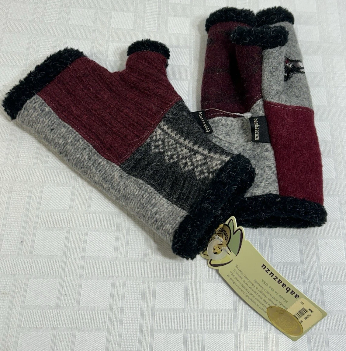 NEW! Baabaazuzu Fingerless Gloves Wool Red Black Gray Made In USA One Size