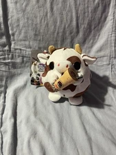 NEW Zuru Mini Brands Snackles 5” Mystery Plush Series 2 Cow Bonnie Bubble Tea