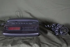 Vintage Soundesign 7539/GRY AM/FM Clock Radio Tested and Works