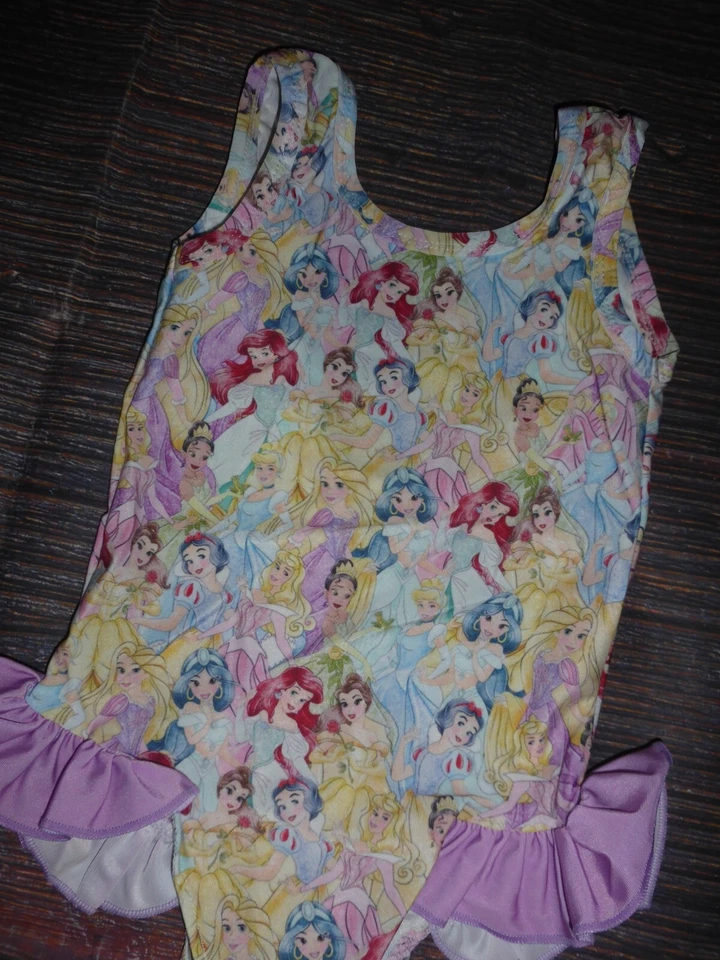 NUEVO Traje de baño Boutique Princesa Blancanieves Ariel Cenicienta Belle con volantes Foto 2 de 4