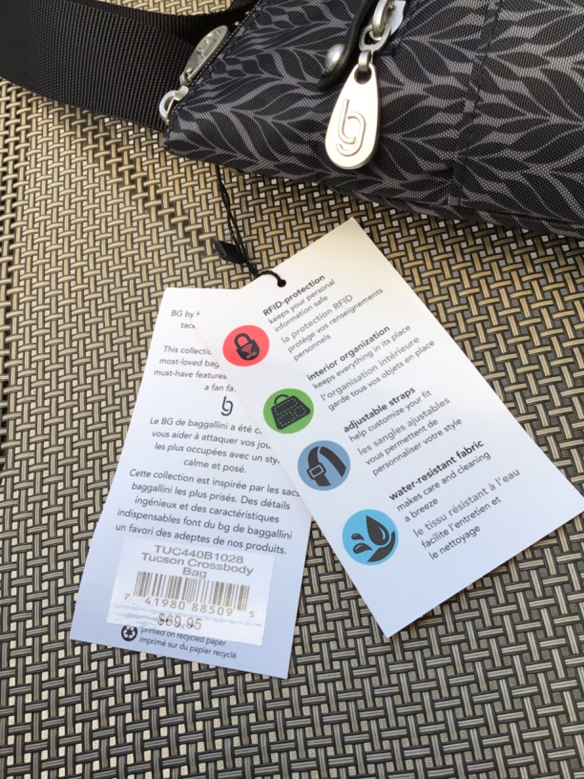 NWT BG by Baggallini Tucson Crossbody Bag with RFID Black & Gray 69.95