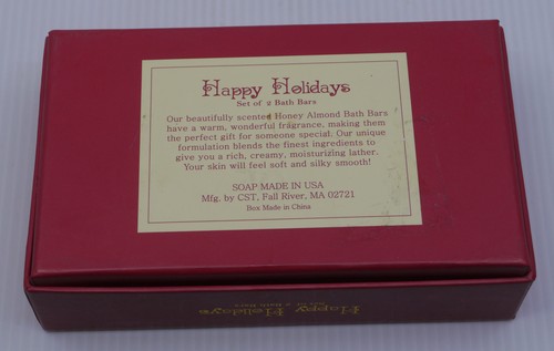 HAPPY HOLIDAYS CHRISTMAS THEME BATH BARS, SOAP, NEW IN BOX, 2-PACK - Picture 2 of 3