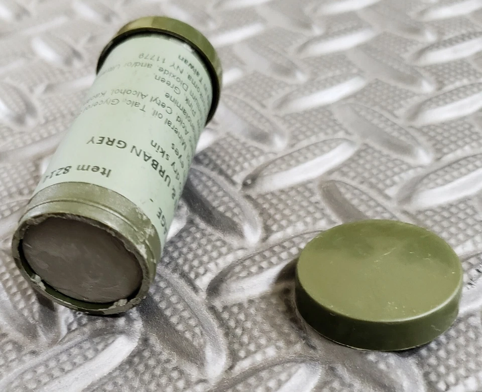 Camouflage Face Paint - Foliage Green & Urban Grey - US Military / Army / USMC - Image 3 of 4