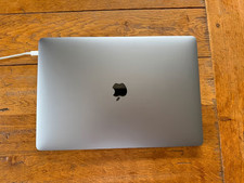 MacBook Pro 15.4 SPACE GREY - Radeon Pro Vega 20