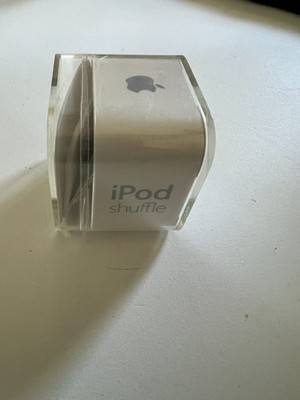 Apple iPod Shuffle 2GB 4th Gen USB MP3 Player